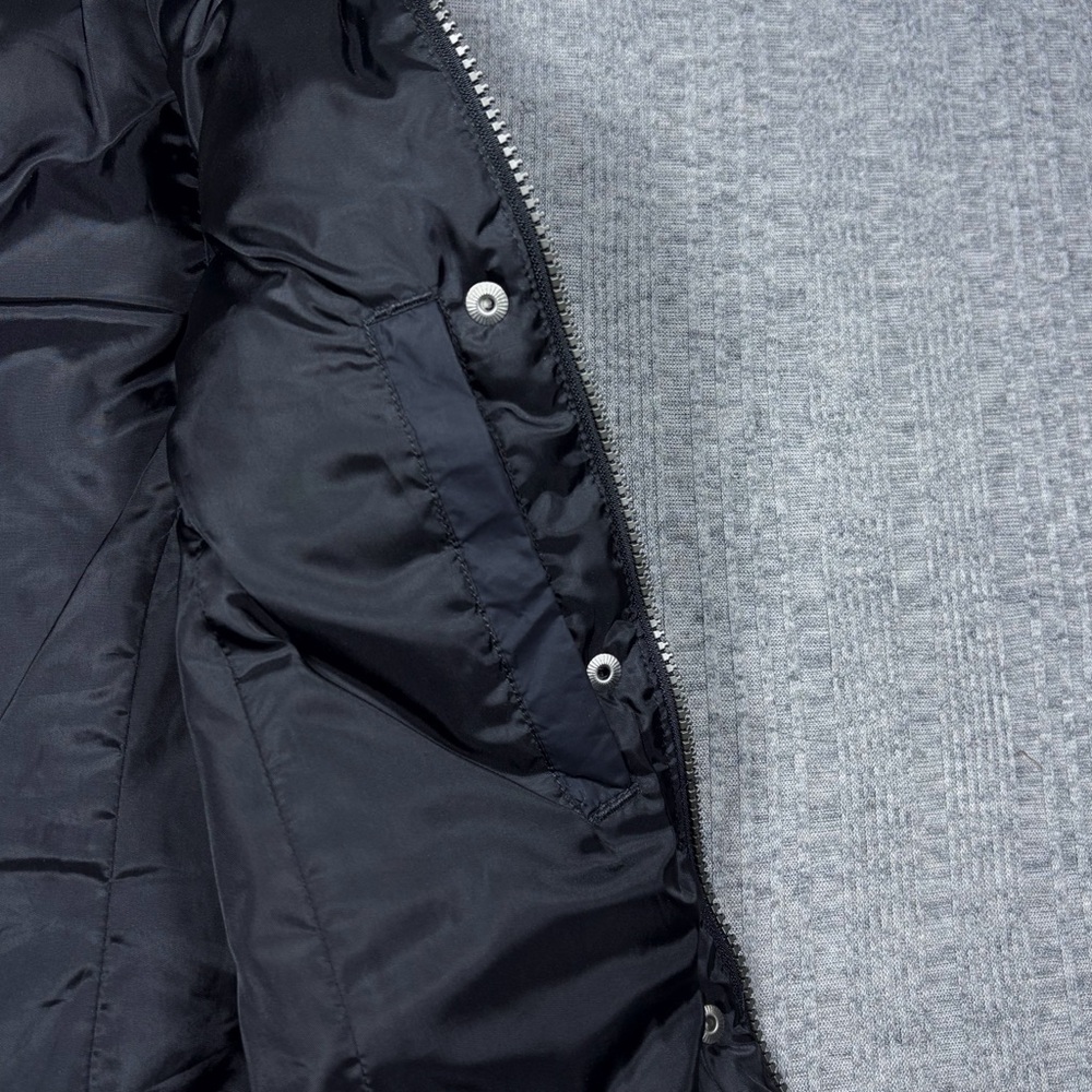 Eddie Bauer Goose Down Vest Womens Size XS EB700 Black Full Zip Snap Puffer - Picture 4 of 4